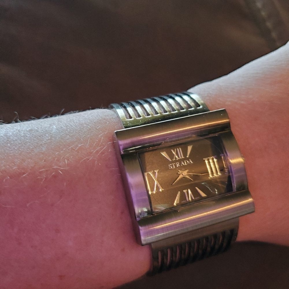 Cuff Watch - Picture 7 of 12